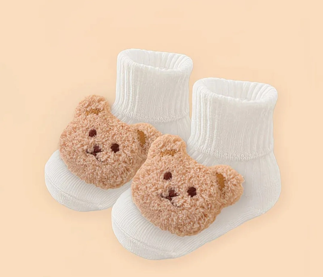 Bear 2 Piece Baby Hat And Socks