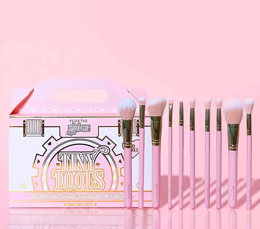 P Louise 10 Piece Beginner Brush Set