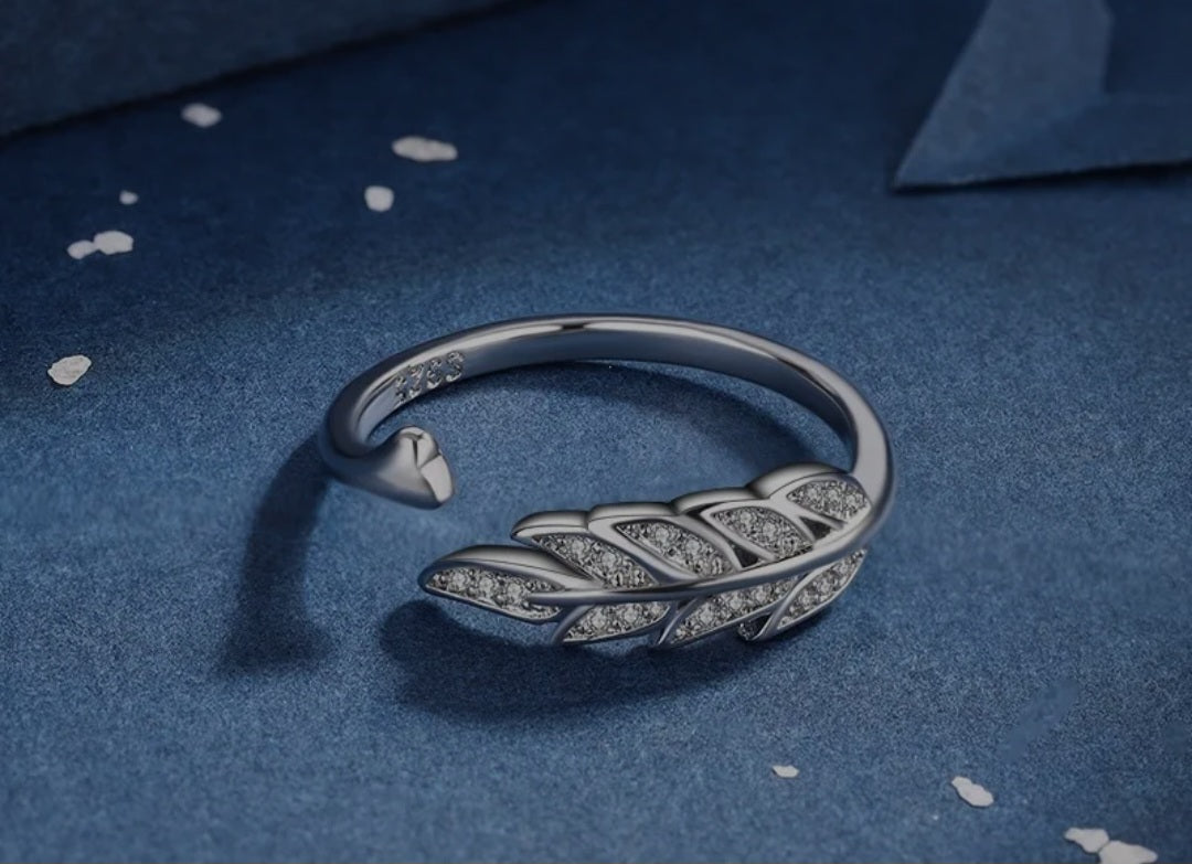 Leaves Pattern Ring