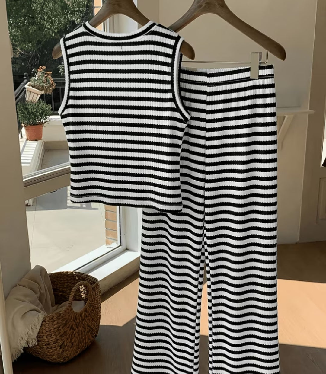 Plus Size 2 Piece Stripe Outfit